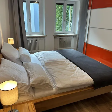 Mm - In Innenstadtlage Mit Parkplatz Augsburg