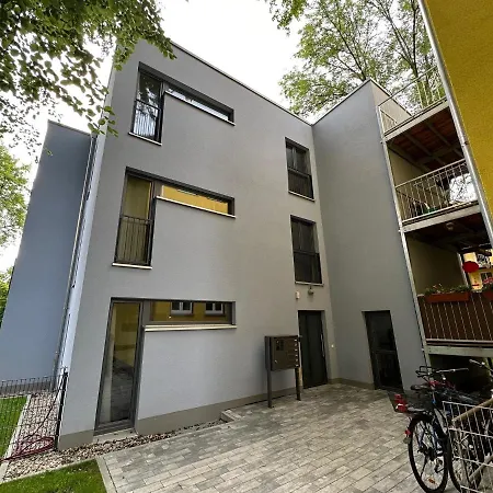Mm - In Innenstadtlage Mit Parkplatz * אוגסבורג