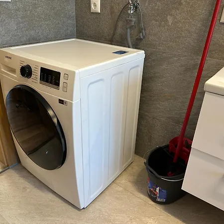 Apartman Mm - In Innenstadtlage Mit Parkplatz Augsburg